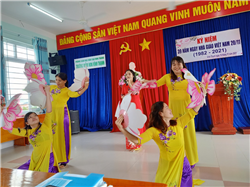 Hình ảnh Ngày nhà giáo Việt Nam năm học 2021-2022
