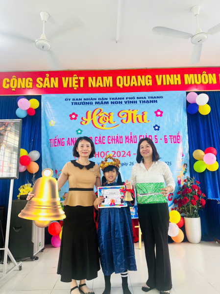 TRƯỜNG MẦM NON VĨNH THẠNH PHỐI HỢP TRUNG TÂM ANH NGỮ ÉN XANH TỔ CHỨC HỘI THI BÉ VỚI TIẾNG ANH DÀNH CHO KHỐI LỚP 4 - 5 VÀ 5 - 6 TUỔI.