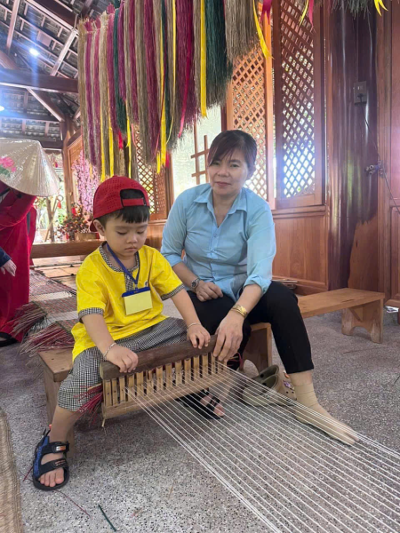 TRƯỜNG MẦM NON VĨNH THẠNH TỔ CHỨC CHO CHÁU THAM QUAN TRẢI NGHIỆM LÀNG NGHỀ TRƯỜNG SƠN NĂM HỌC 2025-2026