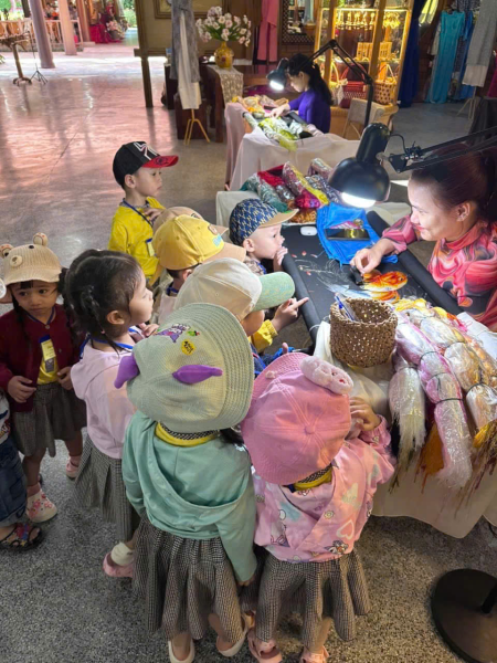 TRƯỜNG MẦM NON VĨNH THẠNH TỔ CHỨC CHO CHÁU THAM QUAN TRẢI NGHIỆM LÀNG NGHỀ TRƯỜNG SƠN NĂM HỌC 2025-2026