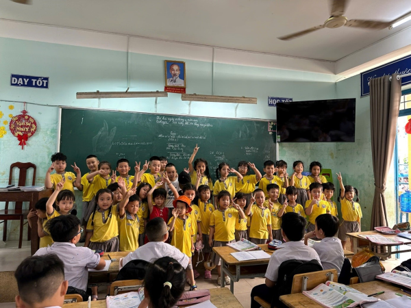 CÁC CHÁU MẪU GIÁO 5 - 6 TUỔI THAM QUAN  TRƯỜNG TIỂU HỌC VĨNH THẠNH